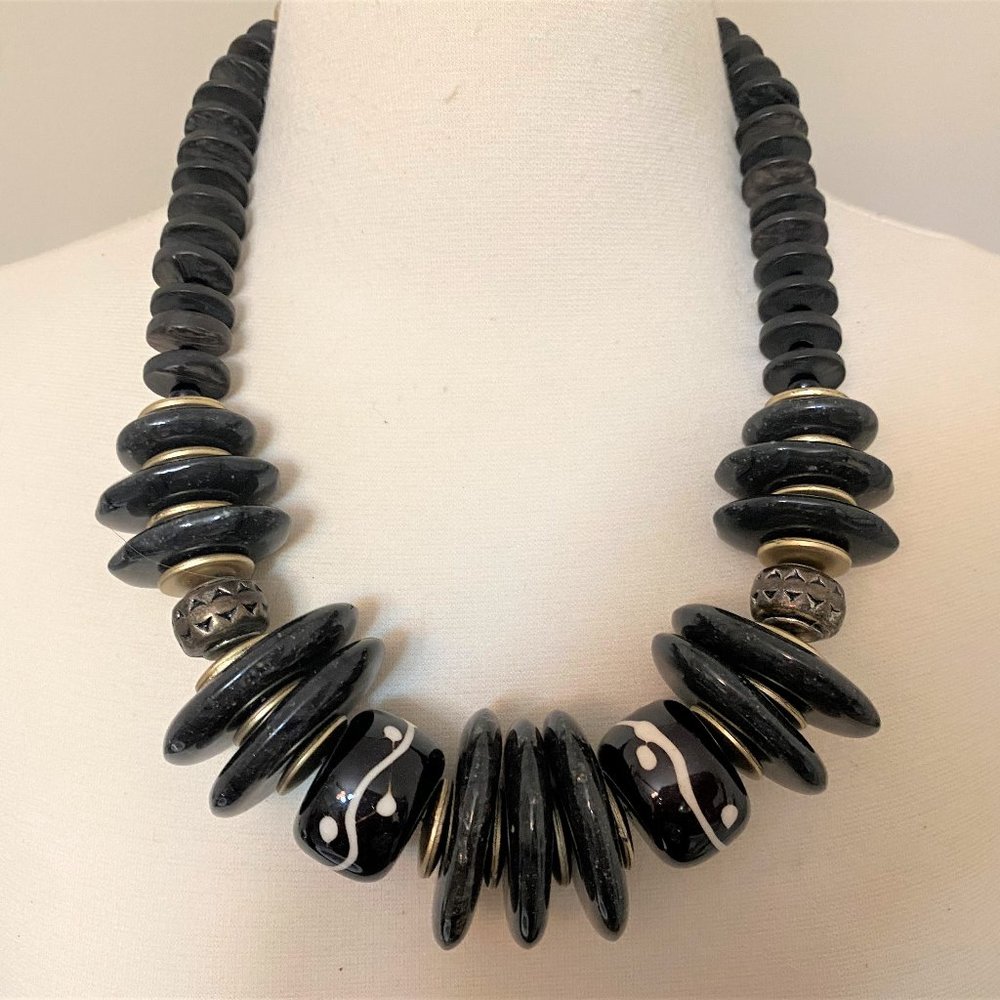 Bold Dramatic lack Wood Necklace